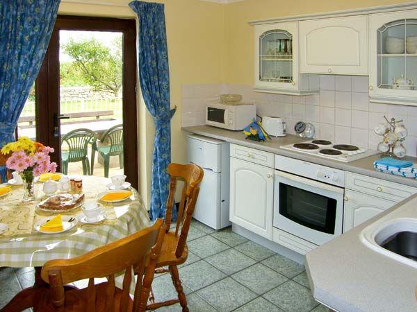 Llys Newydd  Beaumaris room 4